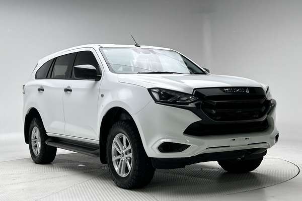2022 Isuzu MU-X LS-M