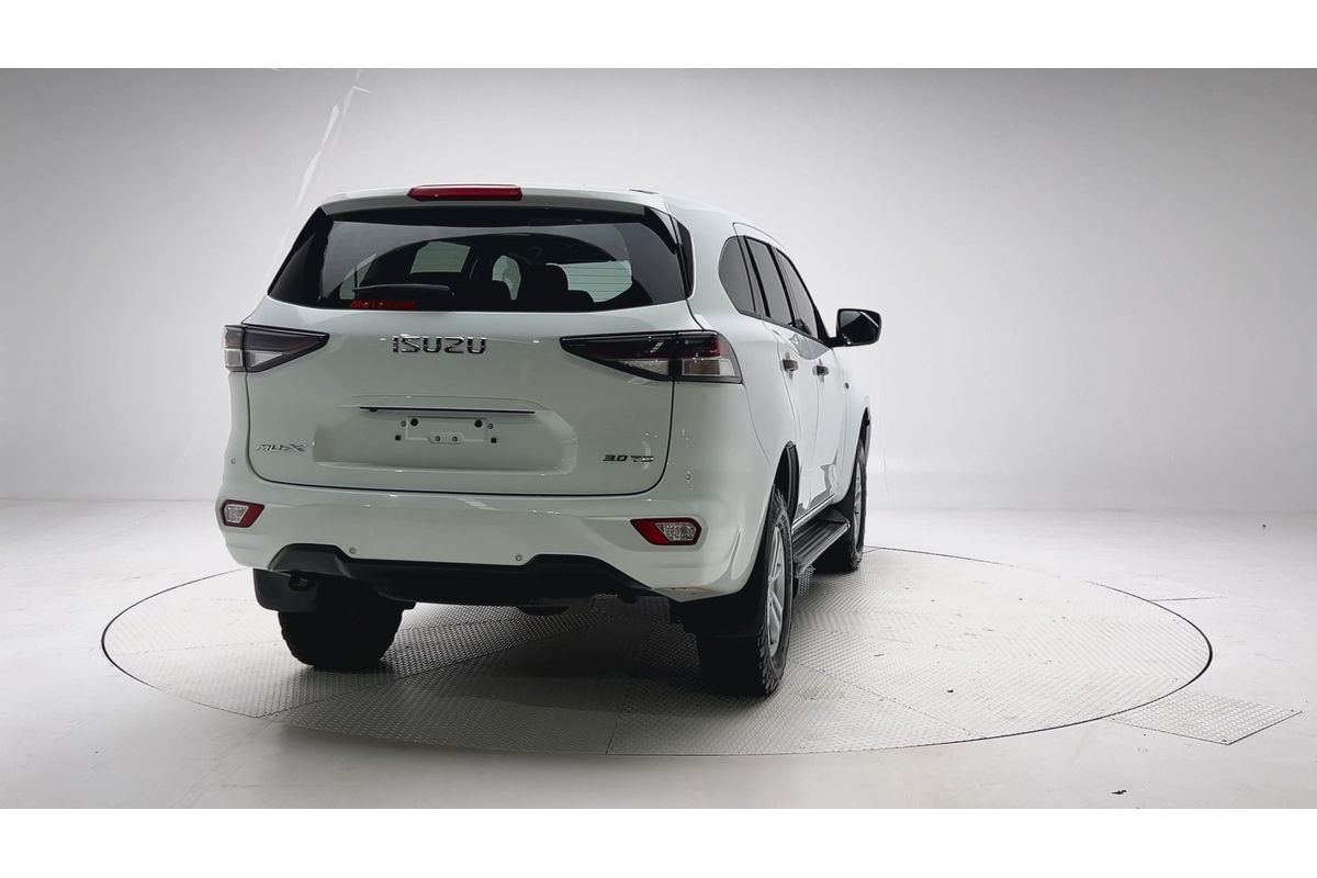 2022 Isuzu MU-X LS-M