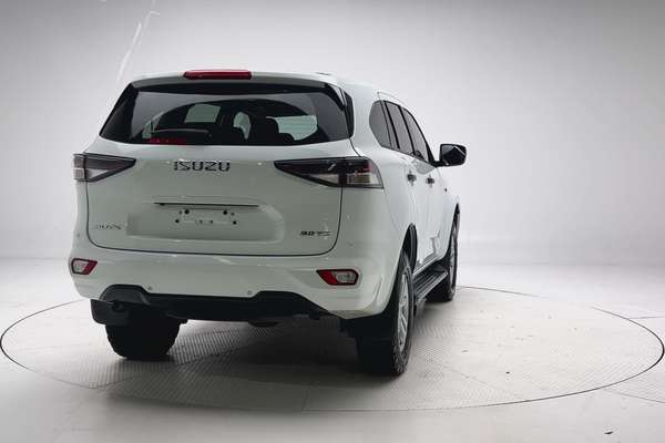 2022 Isuzu MU-X LS-M thumb-1