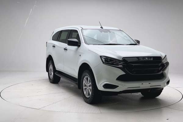 2022 Isuzu MU-X LS-M thumb-4
