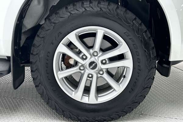 2022 Isuzu MU-X LS-M thumb-9