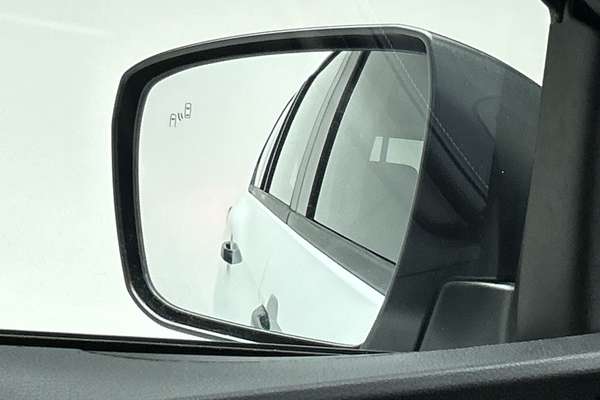 2022 Isuzu MU-X LS-M thumb-15
