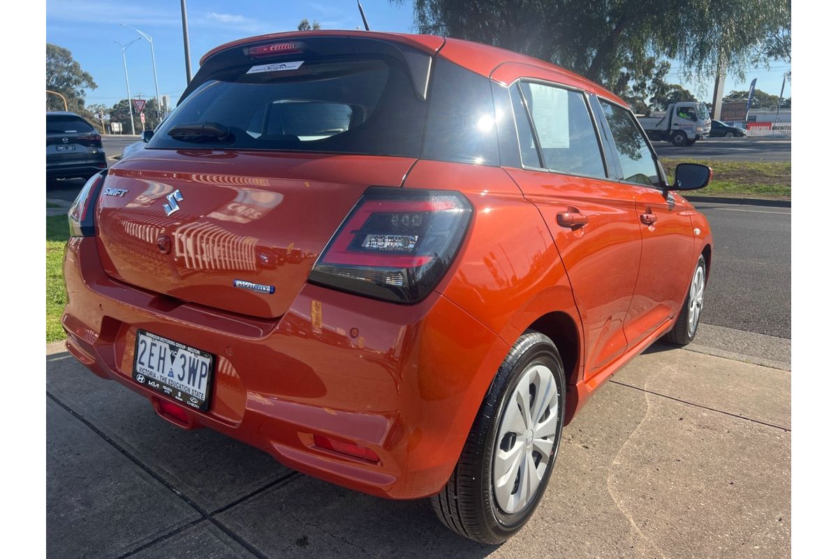 2025 Suzuki Swift Hybrid UZ image 8