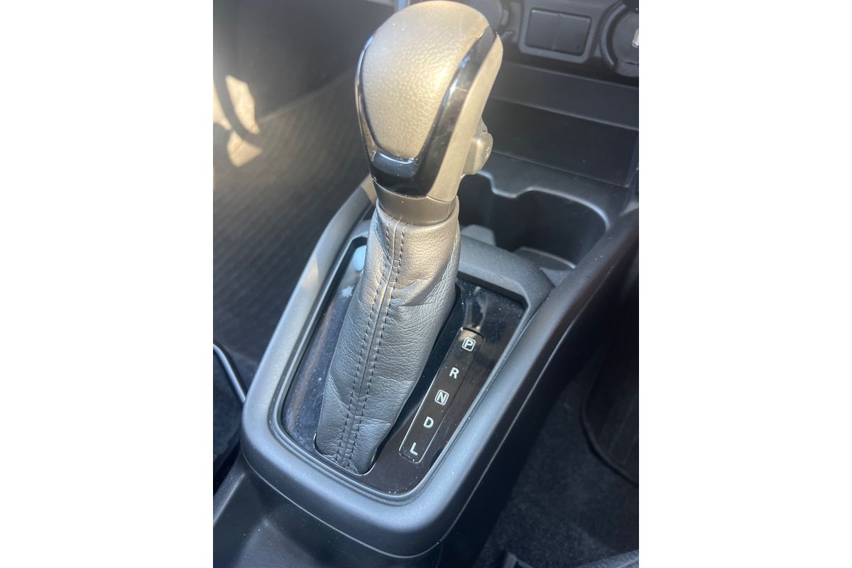 2025 Suzuki Swift Hybrid UZ image 17