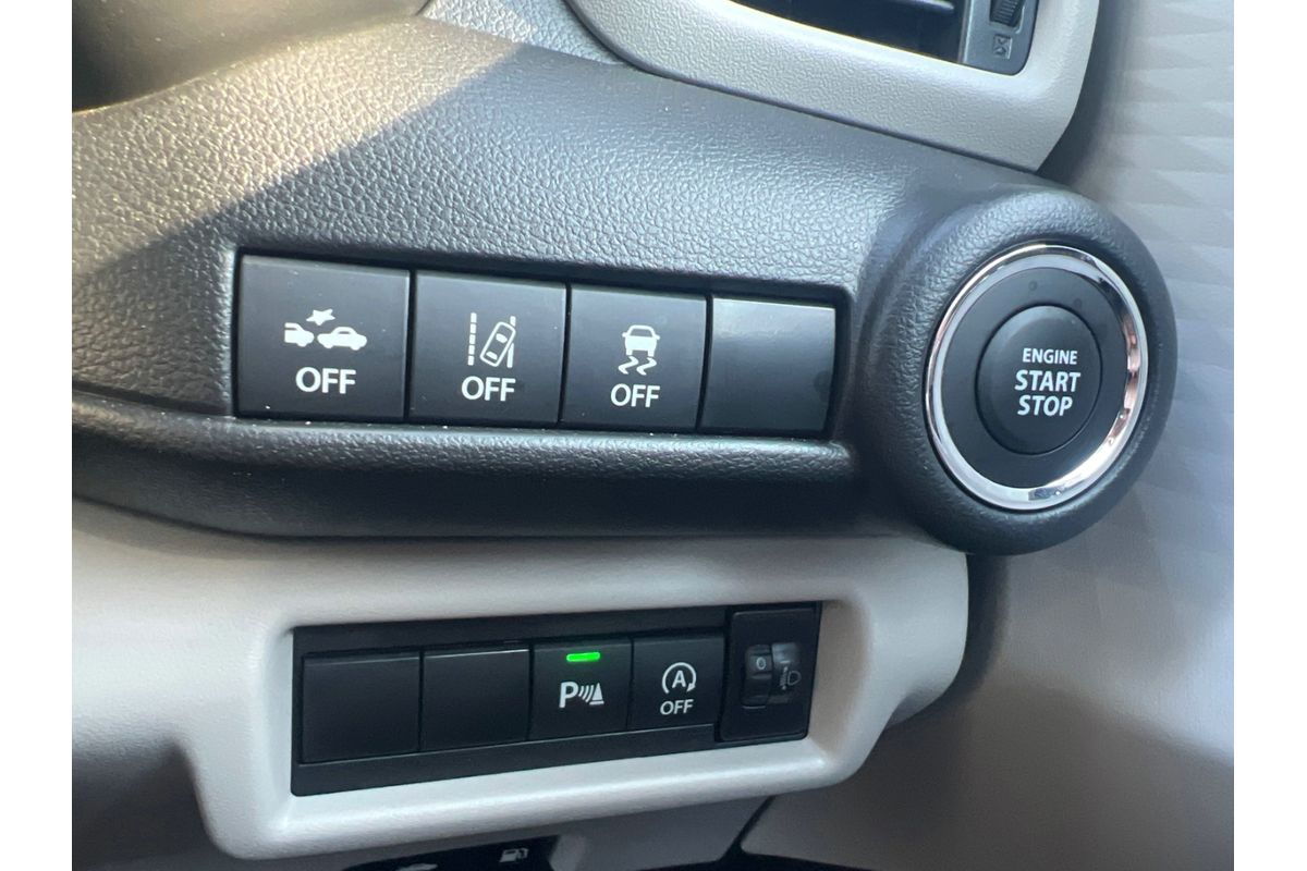 2025 Suzuki Swift Hybrid UZ image 20