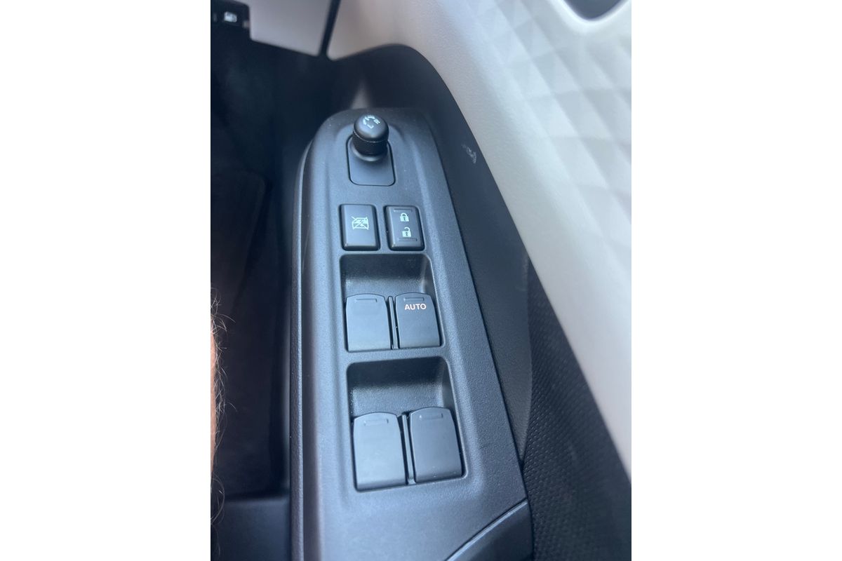 2025 Suzuki Swift Hybrid UZ image 21