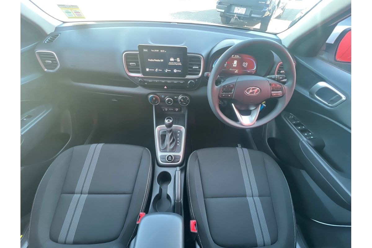 2025 Hyundai Venue QX.V5 image 11