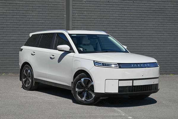 2026 OMODA JAECOO J5 EV Summit