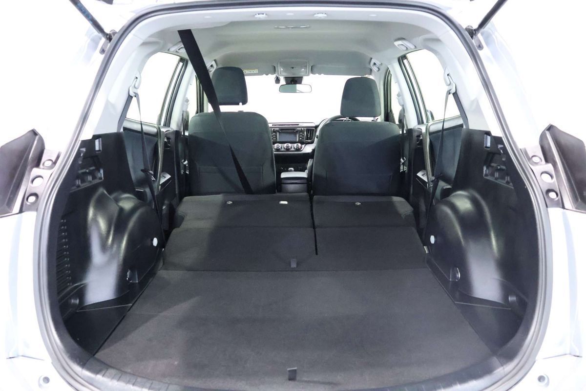 2018 Toyota RAV4 GX ZSA42R