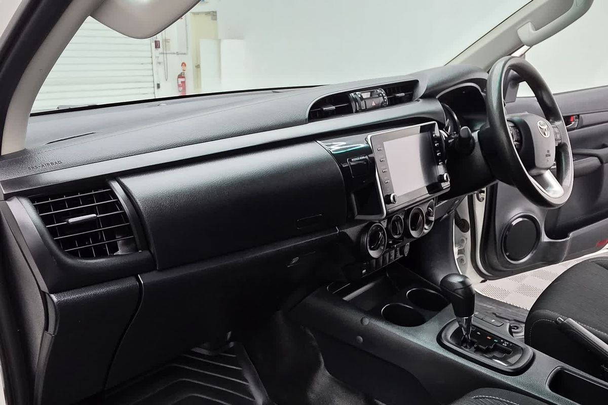 2022 Toyota Hilux SR GUN126R 4X4