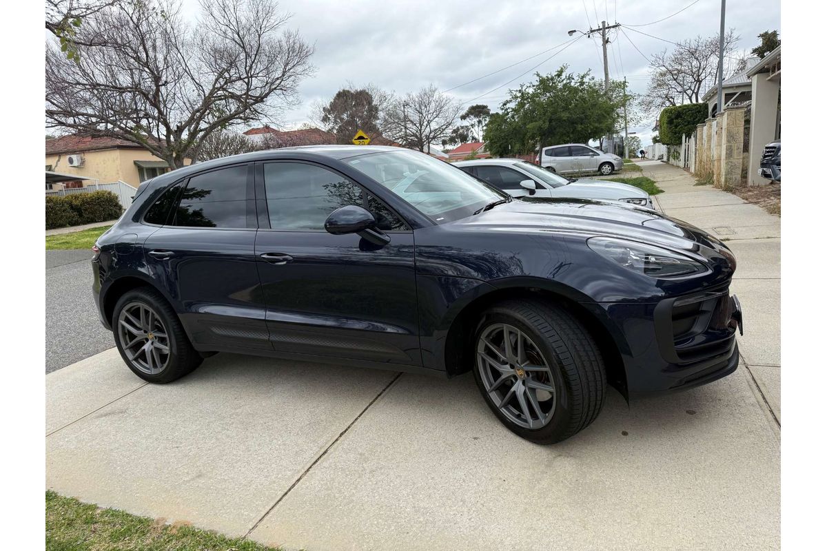 2022 Porsche Macan 95B