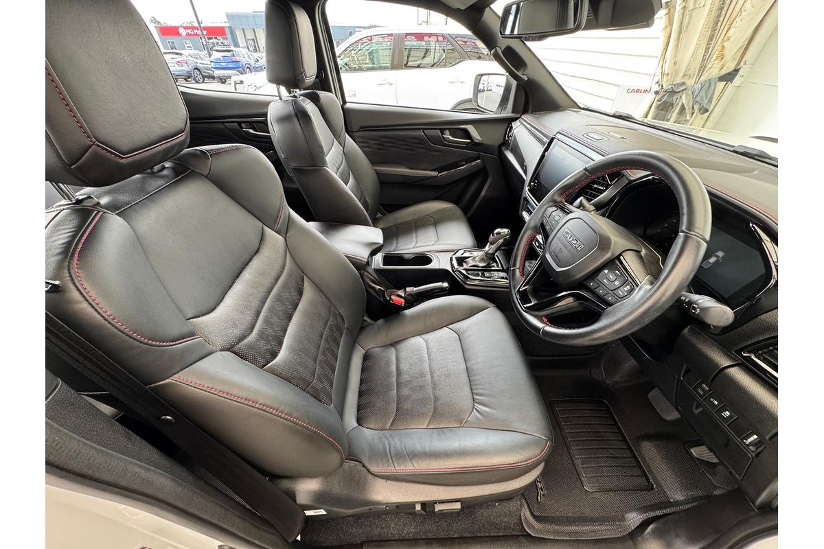 2024 Isuzu D-MAX X-TERRAIN 4X4 image 11
