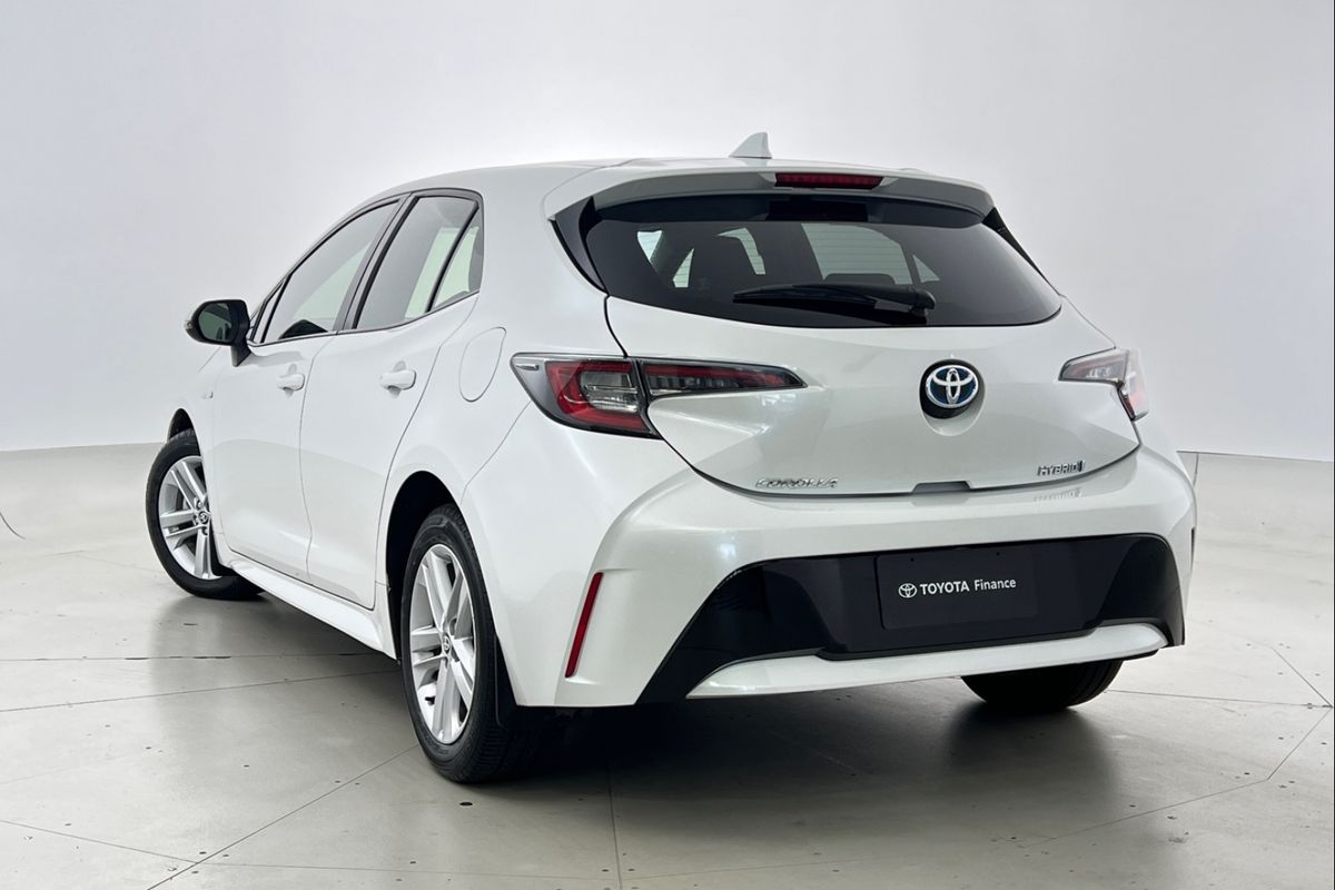 2022 Toyota Corolla Ascent Sport Hybrid ZWE211R