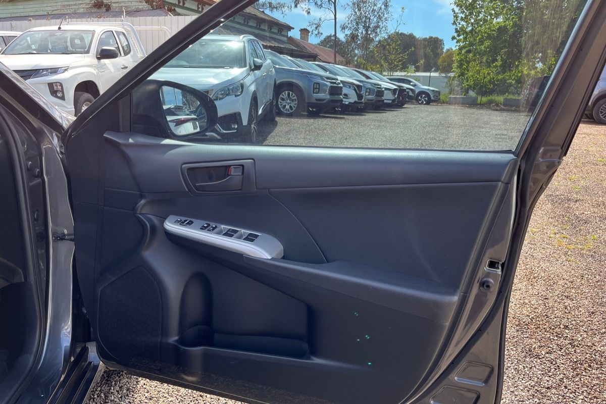 2017 Toyota Camry RZ ASV50R
