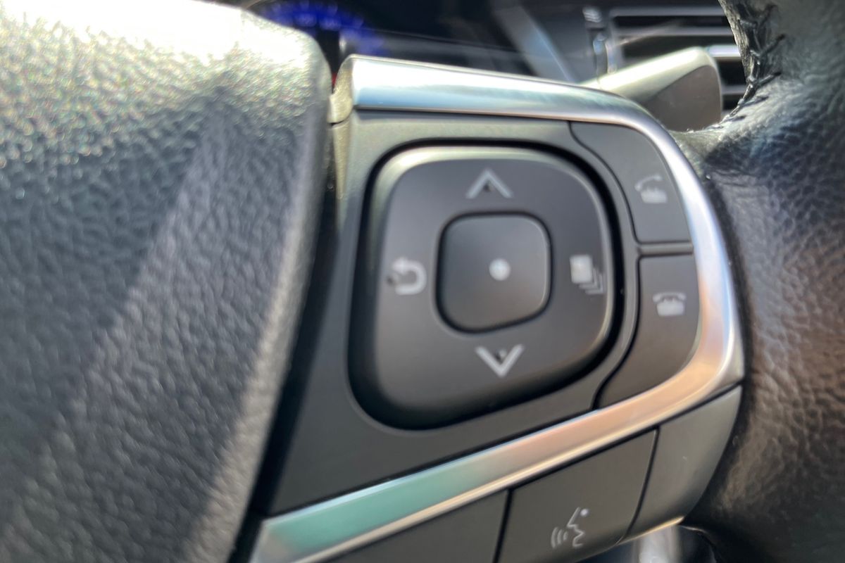 2017 Toyota Camry RZ ASV50R