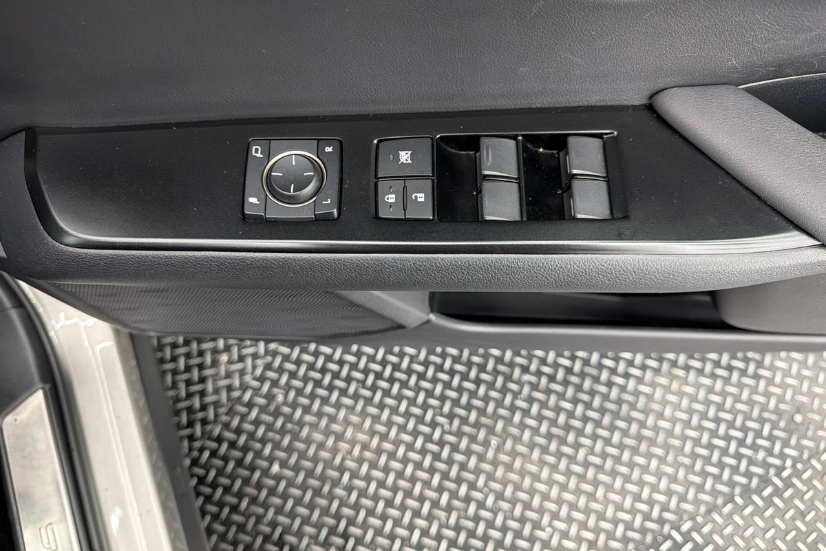 2019 Lexus UX UX200 Luxury MZAA10R