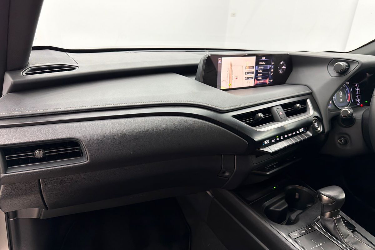 2019 Lexus UX UX200 Luxury MZAA10R