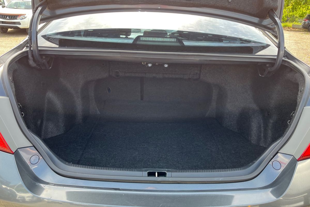 2017 Toyota Camry RZ ASV50R