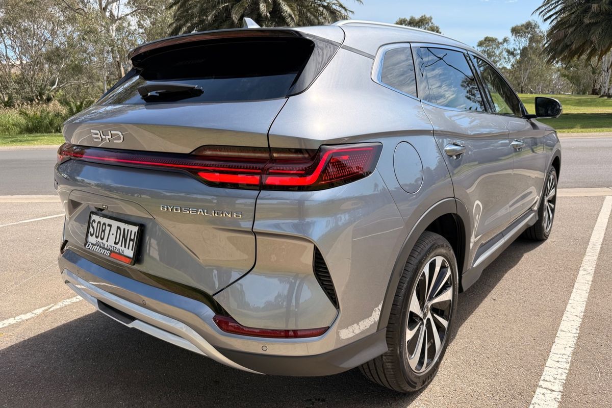 2025 BYD SEALION 6 Premium Extended Range