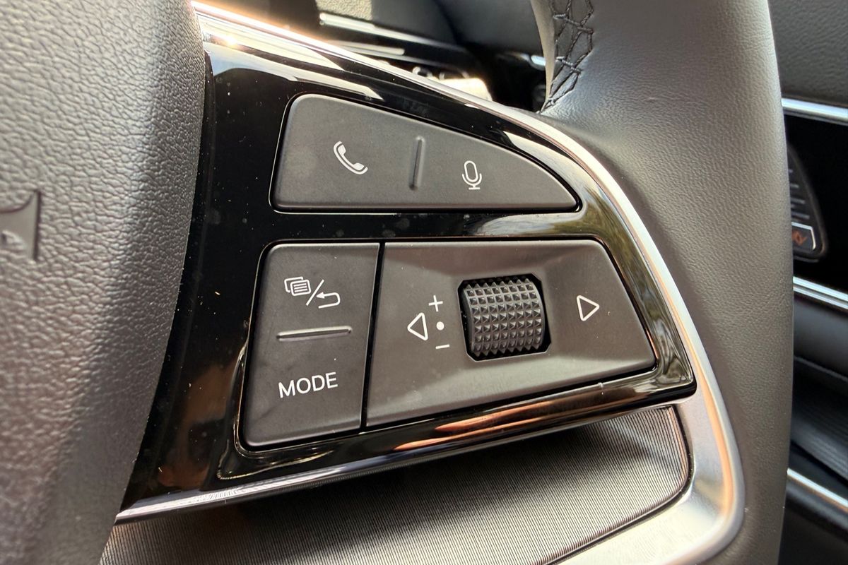 2025 BYD SEALION 6 Premium Extended Range