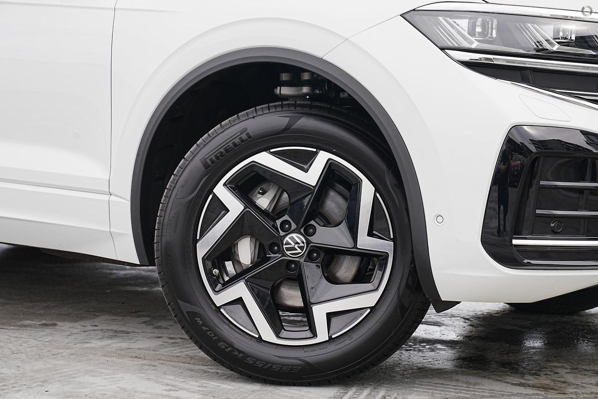 2026 Volkswagen Touareg 170TDI RC