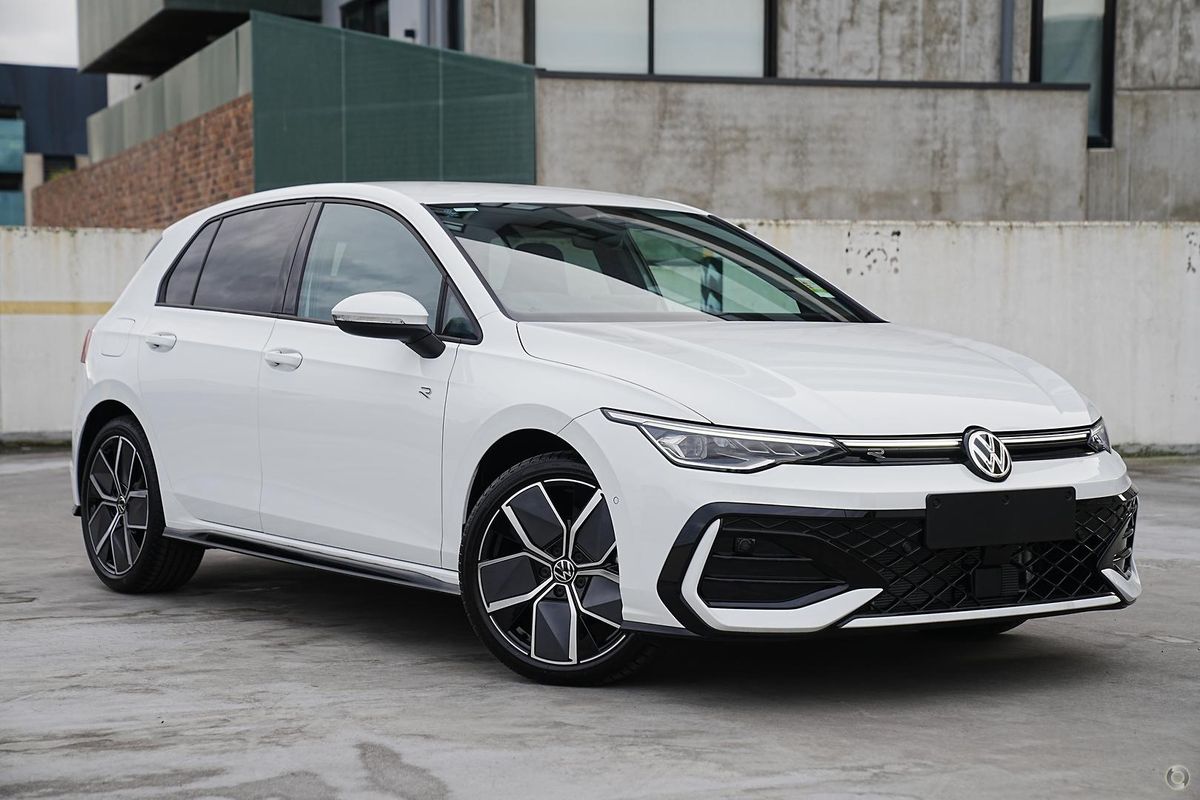 2025 Volkswagen Golf 110TSI R-Line 8.5