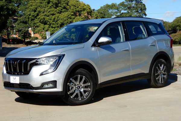 2025 Mahindra XUV700 AX7L