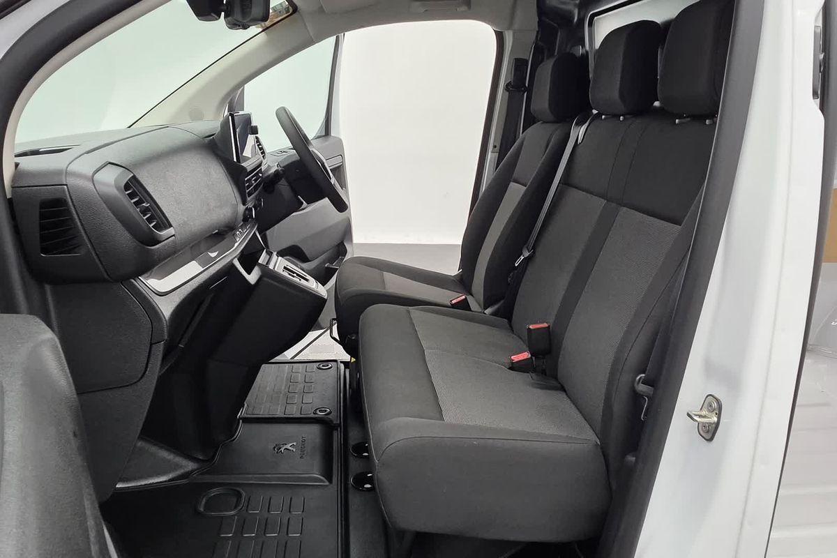 2025 Peugeot Expert Pro K0 MWB image 31