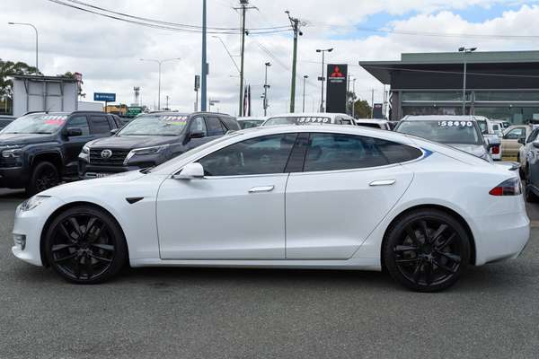 2017 Tesla Model S 75D thumb-4