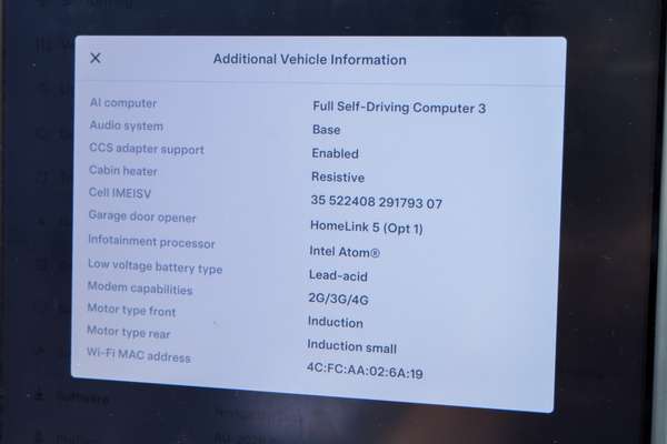 2017 Tesla Model S 75D thumb-11