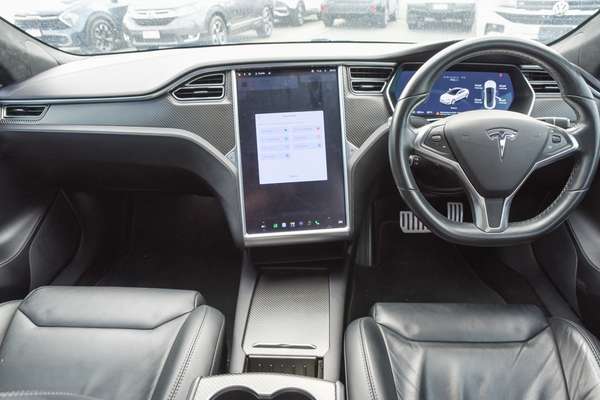 2017 Tesla Model S 75D thumb-16