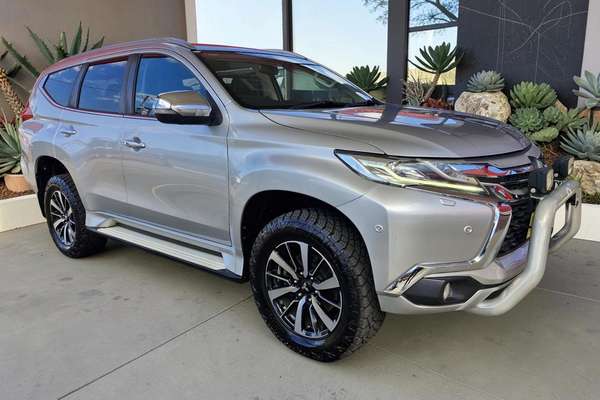 2017 Mitsubishi Pajero Sport Exceed QE