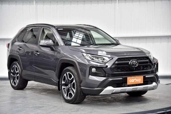2020 Toyota RAV4 Edge AXAA54R