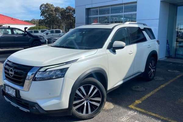 2023 Nissan Pathfinder Ti-L R53