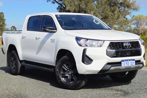2024 Toyota Hilux SR GUN126R 4X4