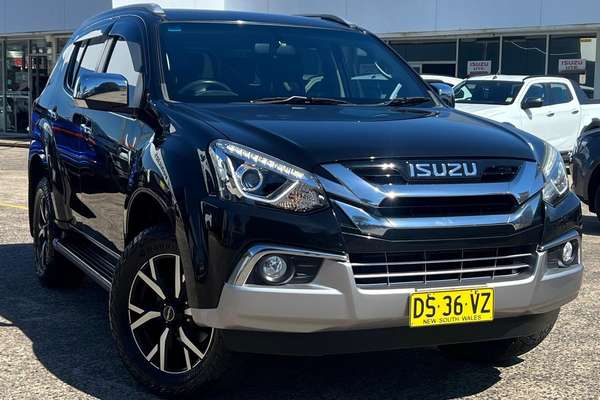 2020 Isuzu MU-X LS-T