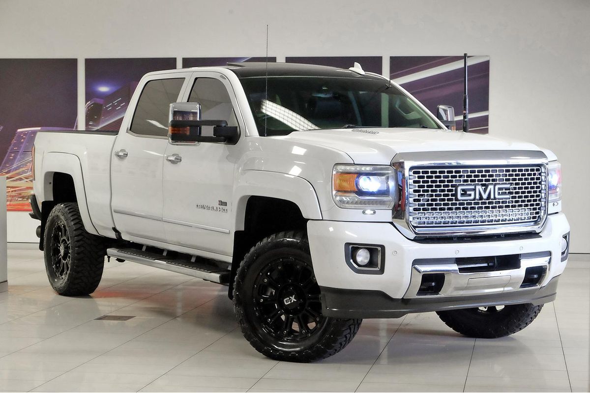 2016 GMC Sierra 2500HD Denali 4X4