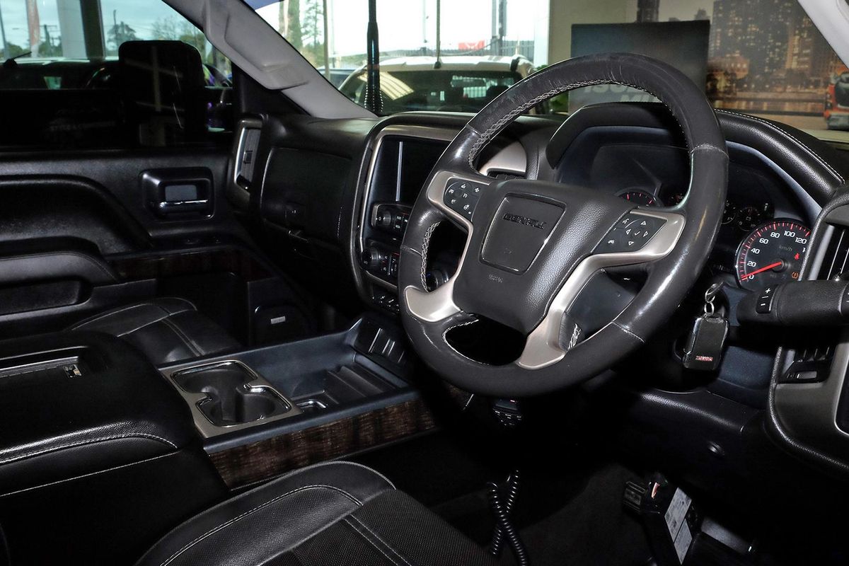 2016 GMC Sierra 2500HD Denali 4X4 image 21