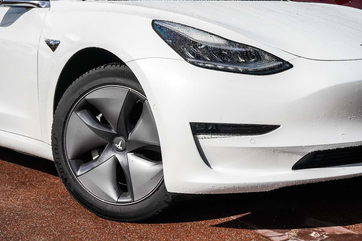 2019 Tesla Model 3 Standard Range Plus