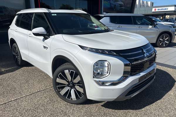 2025 Mitsubishi Outlander PHEV Exceed ZM