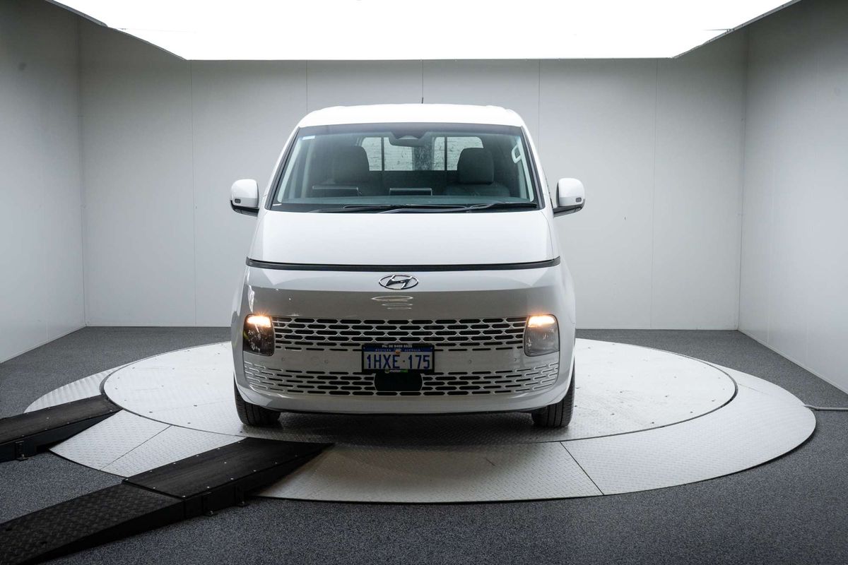 2023 Hyundai STARIA LOAD US4.V2