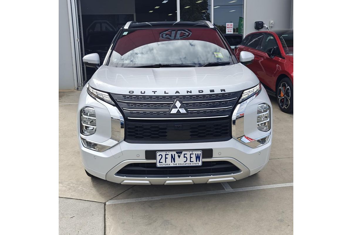 2024 Mitsubishi Outlander Exceed Tourer ZM