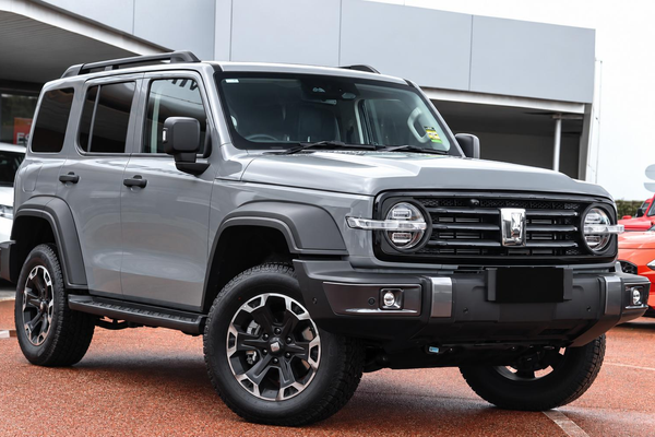 2026 GWM Tank 300 Lux Hi4-T PHEV P01