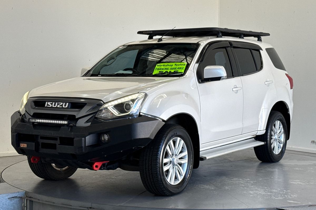 2017 Isuzu MU-X LS-M