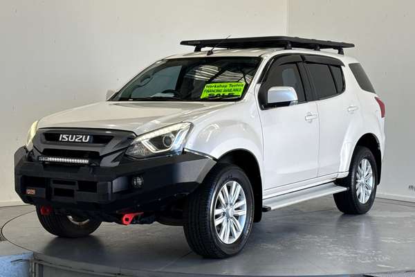 2017 Isuzu MU-X LS-M
