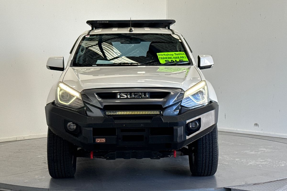 2017 Isuzu MU-X LS-M