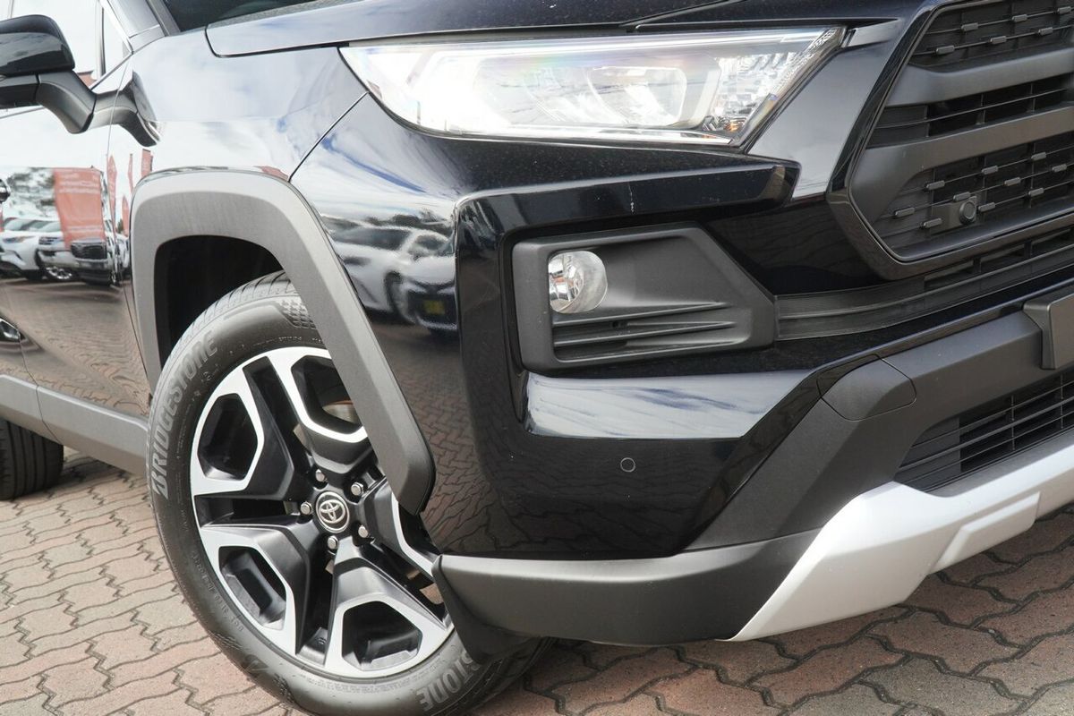 2021 Toyota RAV4 Edge AXAA54R