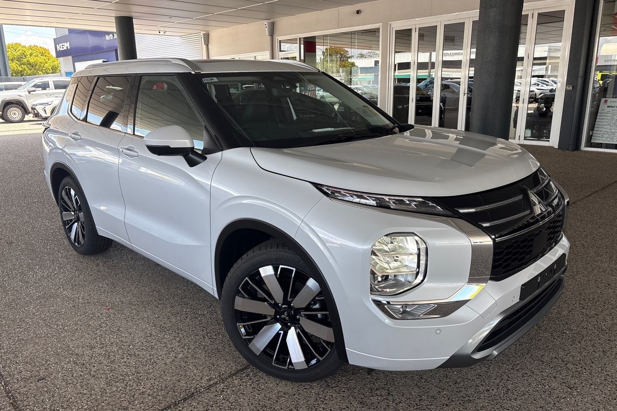 2026 Mitsubishi Outlander Exceed ZM