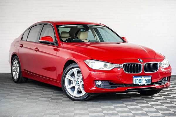 2012 BMW 3 Series 320i F30