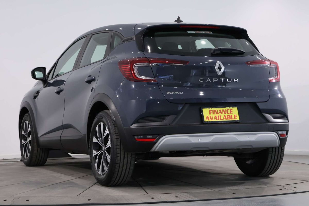2023 Renault Captur Life XJB